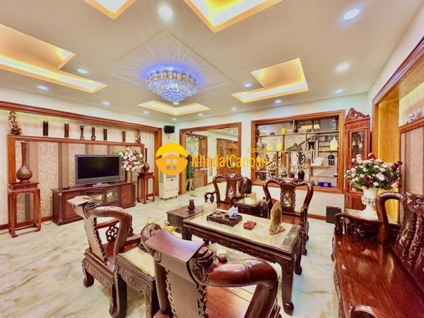 Ban biêt thư mi ni trung tâm tân sơn nhi, tân phu, 120m2, 4 tâng, tăng nôi thât.