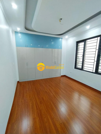 Chính chủ bán nhà trung tâm hoàn kiếm 43m 4 tầng mặt tiền 3.5m chỉ 5.5 tỷ