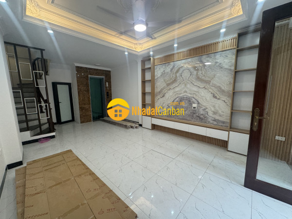 Bán nhà 6 tầng tân cổ điển có thang máy, gần times city