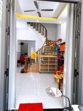 Nhà mới keng vào ở ngay 4 tầng sát mặt tiền nguyễn thái sơn 45m2 chỉ 5.8 tỷ tl