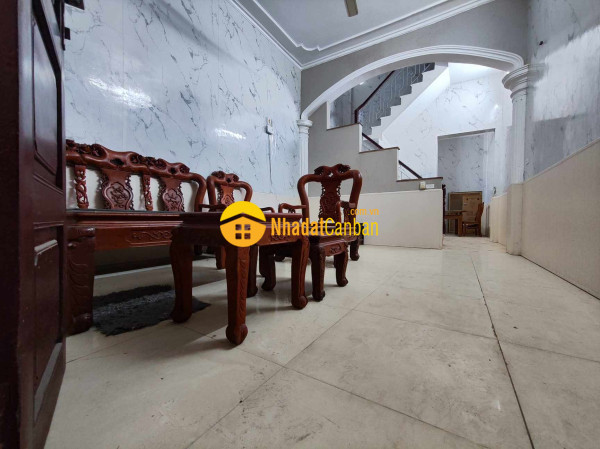 Cho thuê nhà riêng phố giang văn minh, ba đình, diện tích rộng, ngõ thông