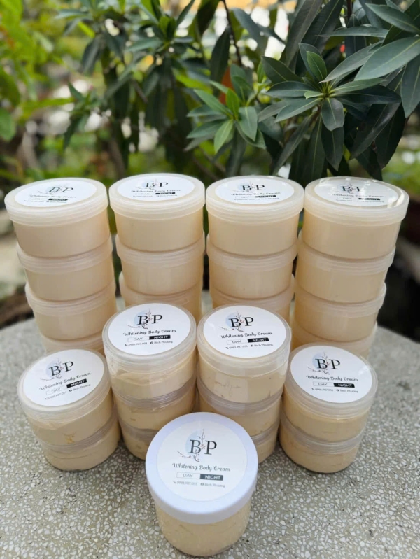 Kem body dưỡng siêu trắng