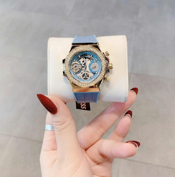 Đồng hồ đeo tay nữ Guess GW0553L1,GW0553L5 dây xanh dương